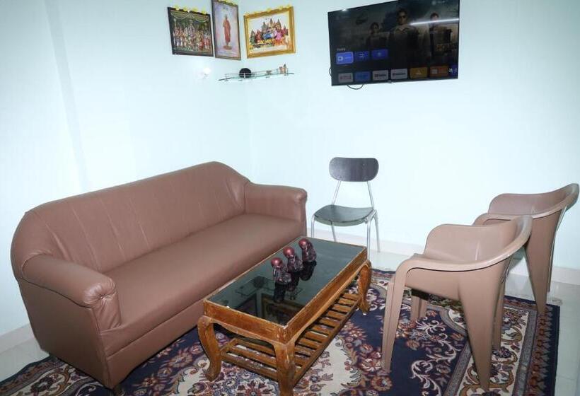 ホテル Anand Grand And Lodge