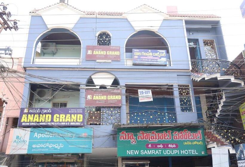 ホテル Anand Grand And Lodge