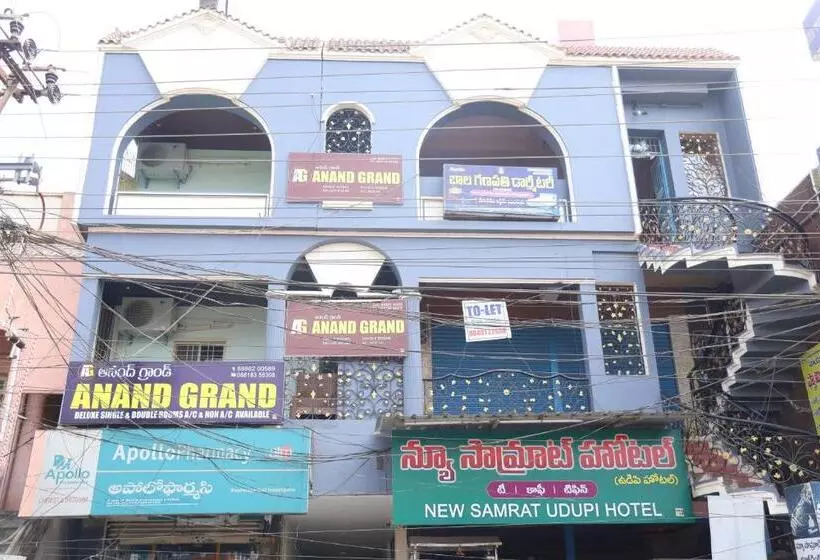 Hotelli Anand Grand And Lodge