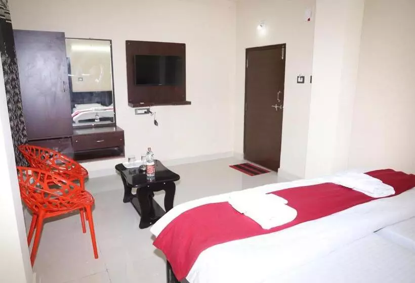 Hotelli Anand Grand And Lodge
