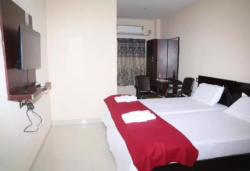Hotelli Anand Grand And Lodge