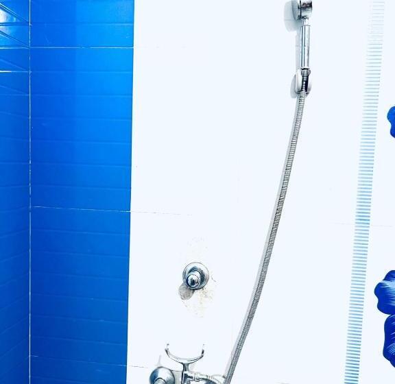 ホテル Golden Leaf Munnar