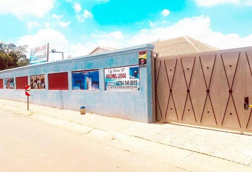 בית מלון כפרי Goldwel Lodge