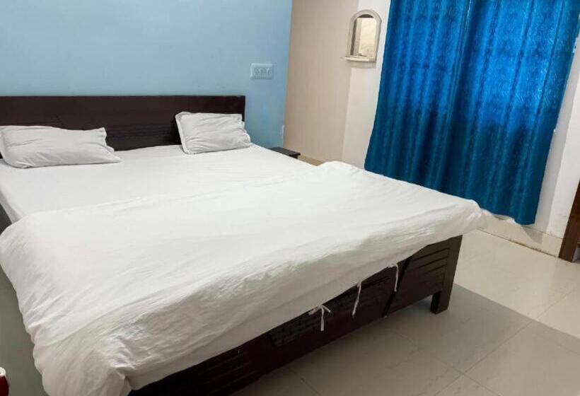 Hotel Goroomgo Nalanda Guest House