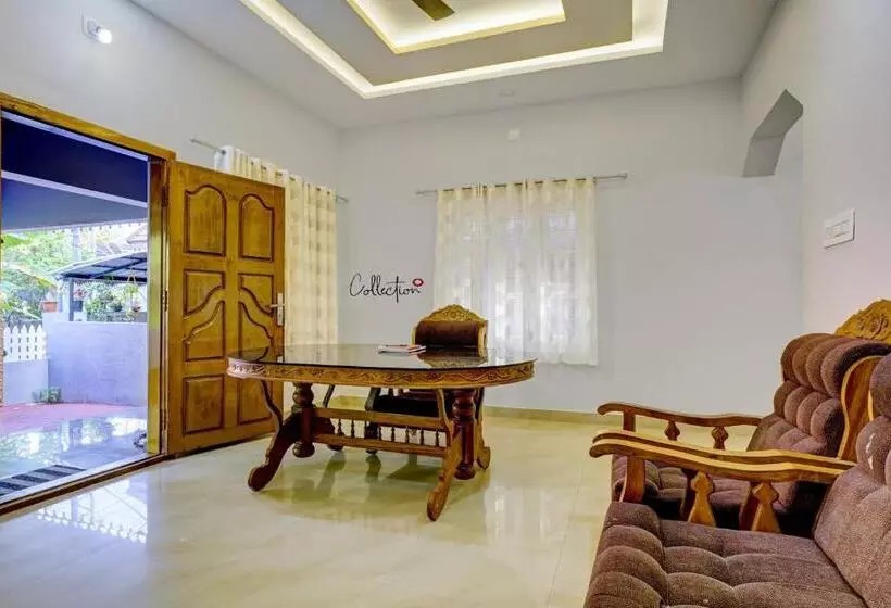 ホテル Oyo Thaikkattukara Residency