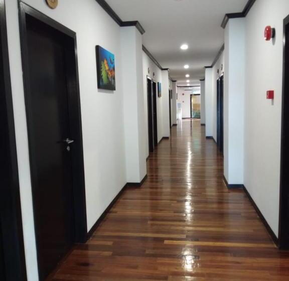 Mamutik Island Resort