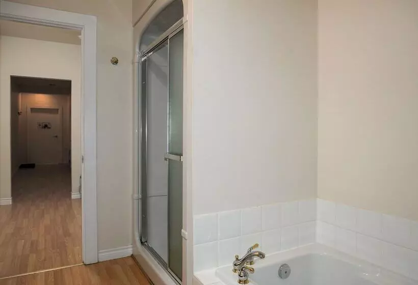 Motelli Prospectors Inn