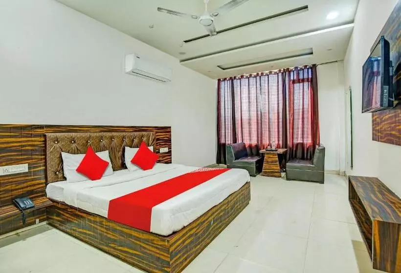 Town House Cafe And Hotel, Kurukshetra