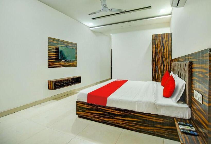 Town House Cafe And Hotel, Kurukshetra