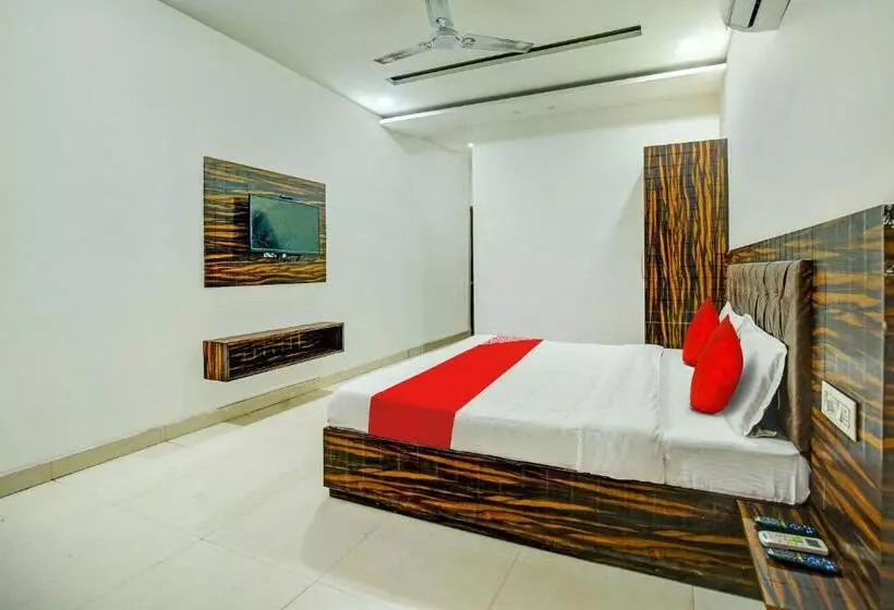 Town House Cafe And Hotel, Kurukshetra