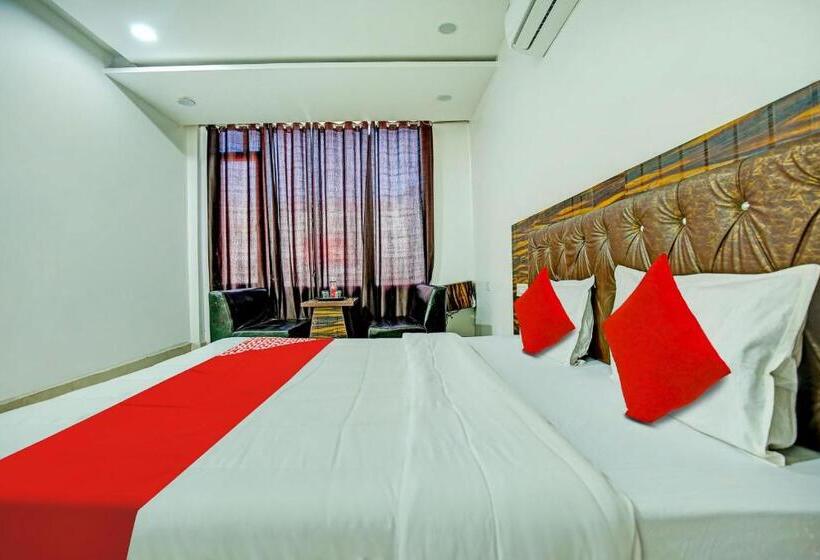 Town House Cafe And Hotel, Kurukshetra