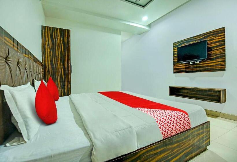 Town House Cafe And Hotel, Kurukshetra