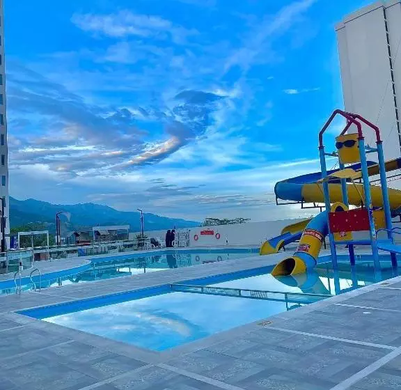 پانسیون Habitación Deluxu Con Piscina