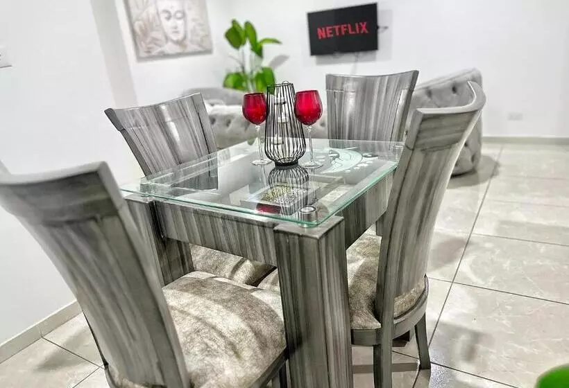 پانسیون Habitación Deluxu Con Piscina