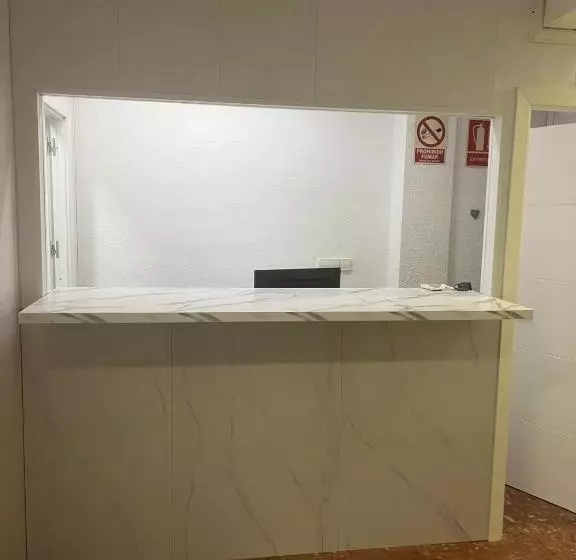 پانسیون Just Hostel Capsules