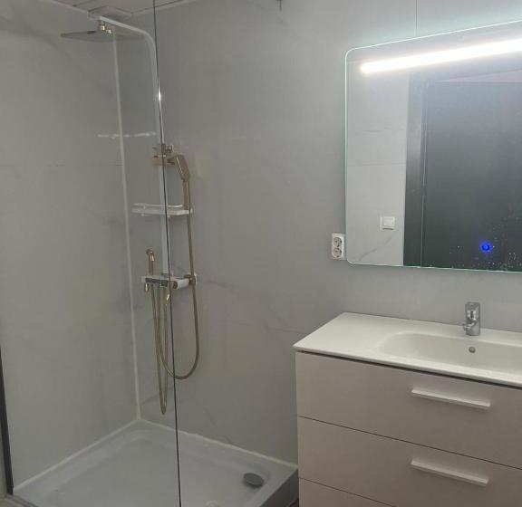 پانسیون Just Hostel Capsules