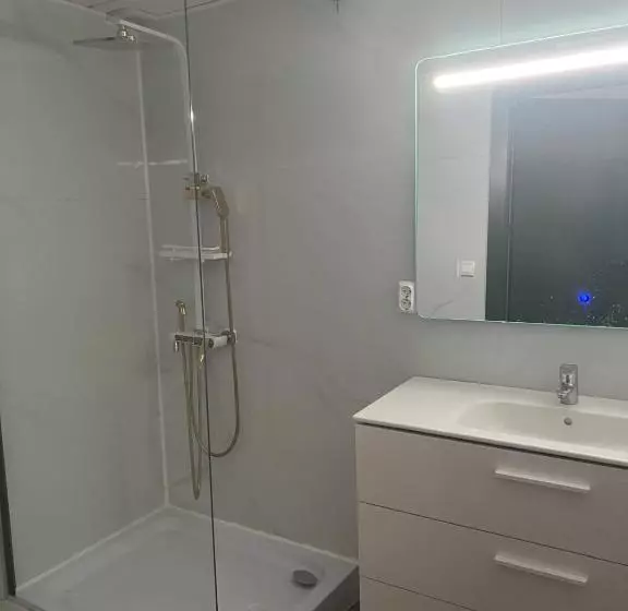 پانسیون Just Hostel Capsules