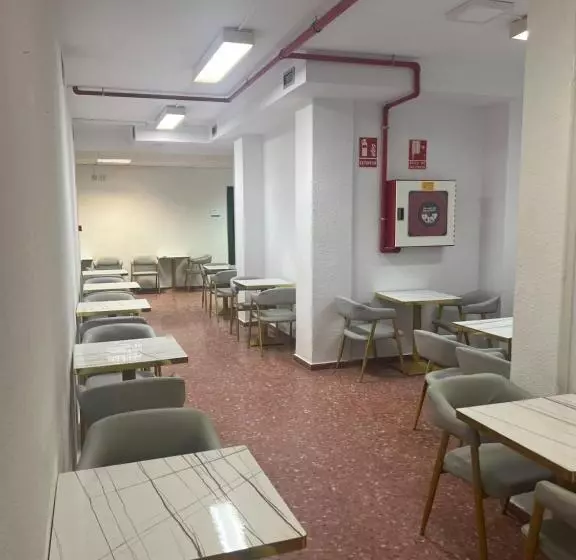 پانسیون Just Hostel Capsules