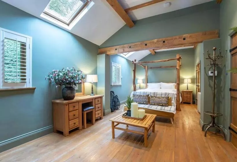 Stable Lodge   Boutique Bed & Breakfast