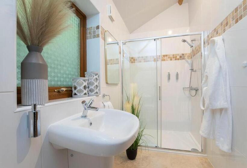 Stable Lodge   Boutique Bed & Breakfast