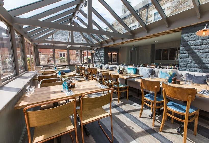 مبيت وإفطار Mill Street Pub & Kitchen