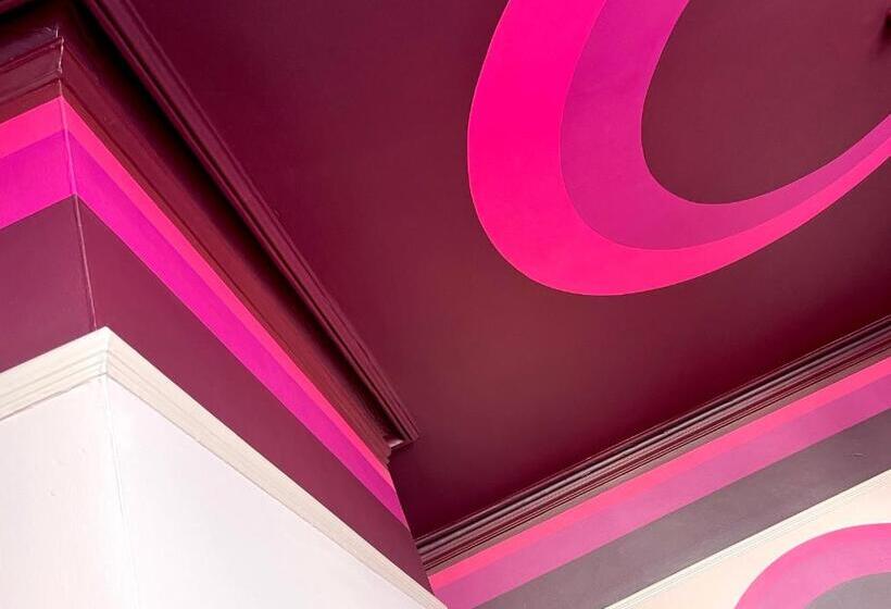 Bed and Breakfast Snooze