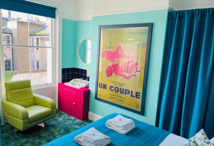 Bed and Breakfast Snooze