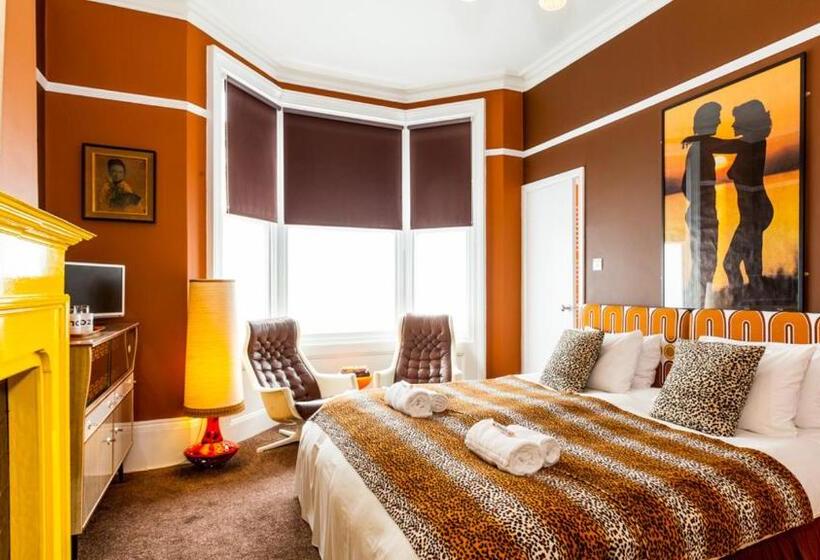 Bed and Breakfast Snooze