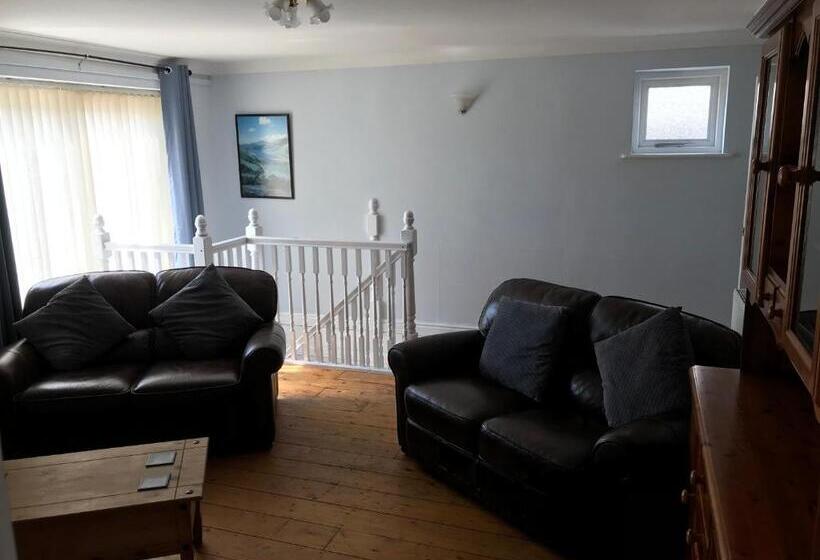 مبيت وإفطار The Oasis