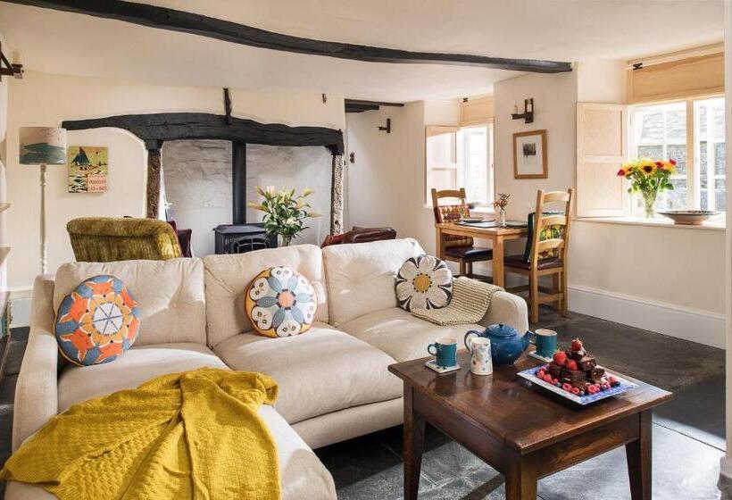 Bed and Breakfast Trevigue Farm