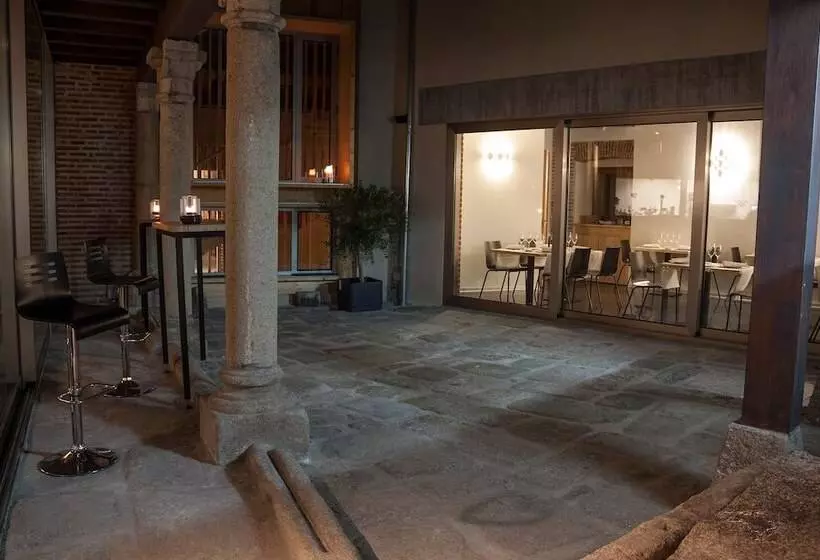 María Pacheco Hotel Boutique
