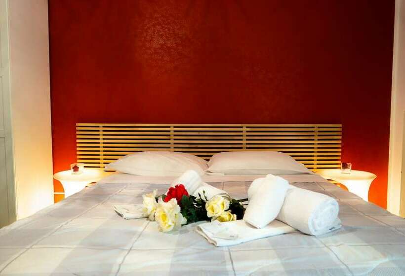 هتل Forever Rooms