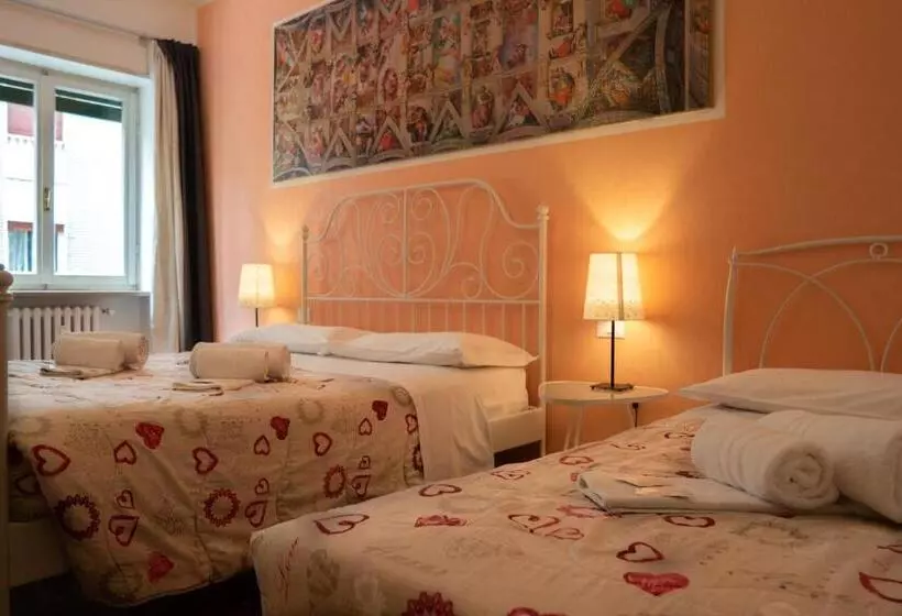 هتل Forever Rooms