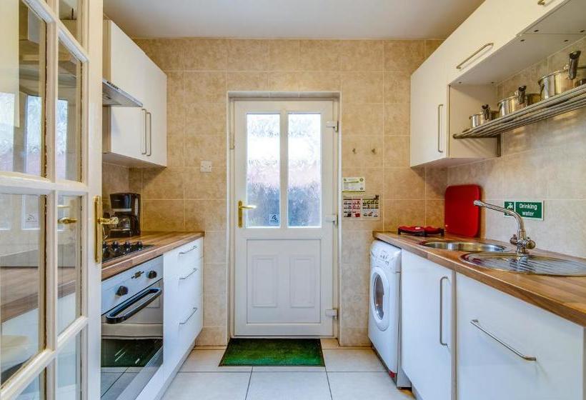 فندق Belfast Apartment