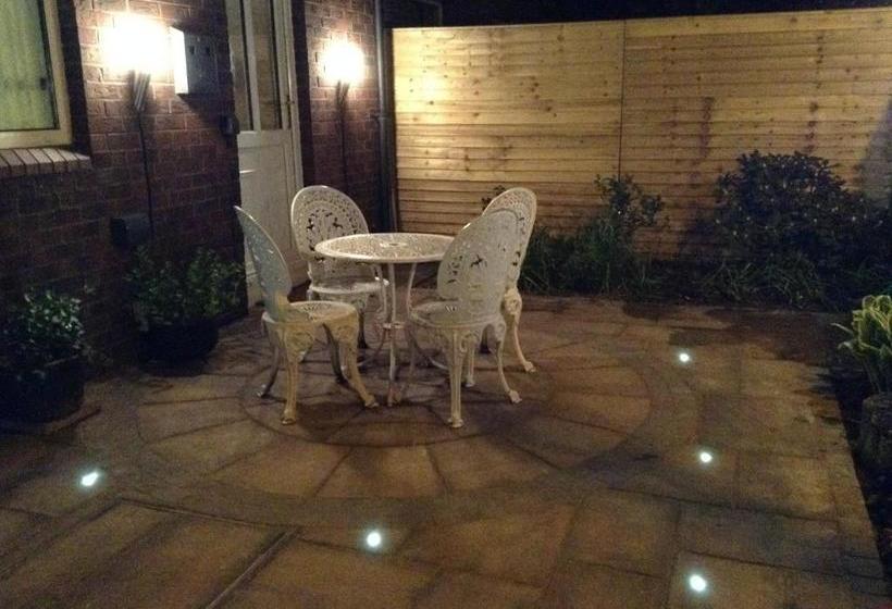 فندق Belfast Apartment