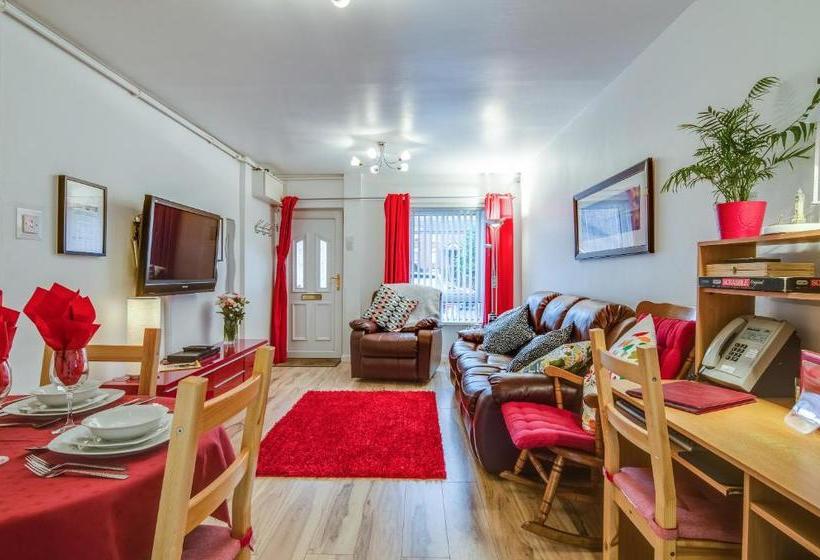 فندق Belfast Apartment