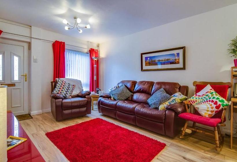 فندق Belfast Apartment