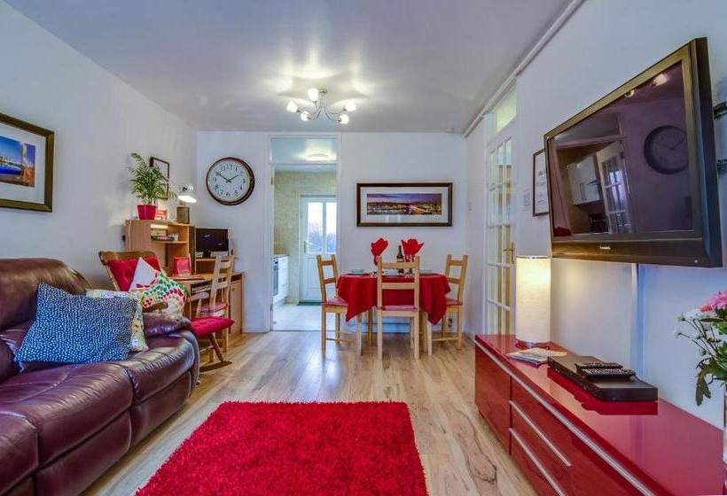 فندق Belfast Apartment