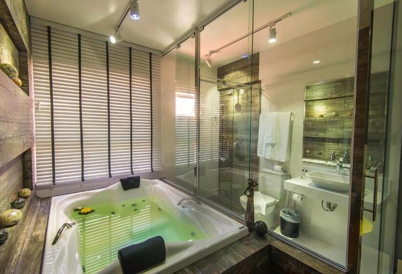 ホテル Cristal Pousada