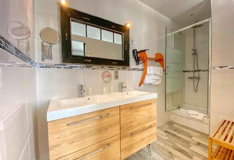 ホテル Hôtel Le P'tit Monde