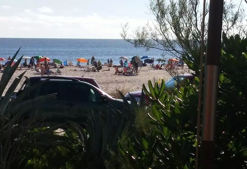 ホテル Marina Punta Colorada