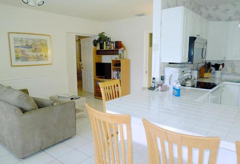 فندق Pelican Place