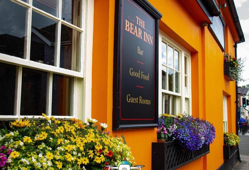 ホテル The Bear Inn