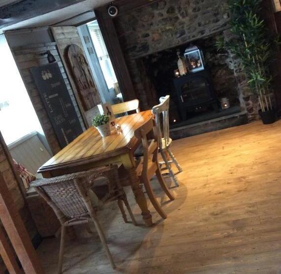 ホテル The Bear Inn