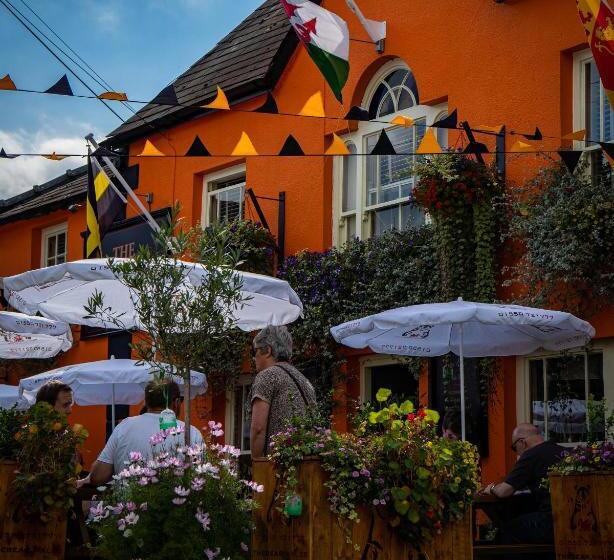 ホテル The Bear Inn