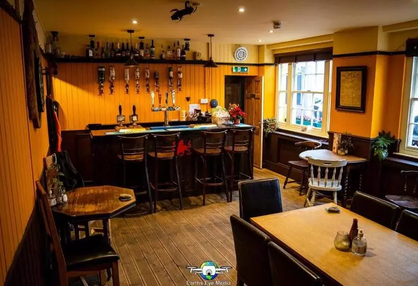 ホテル The Bear Inn