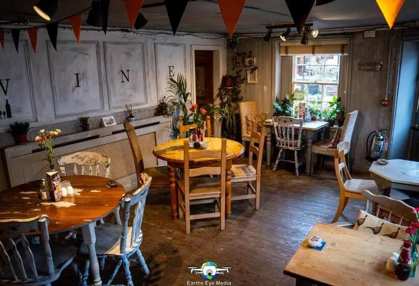 ホテル The Bear Inn