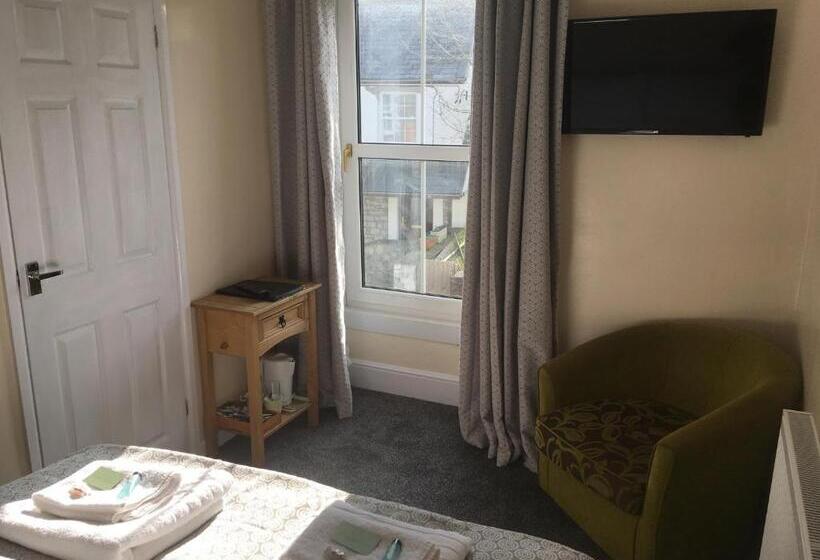 مبيت وإفطار Mair S