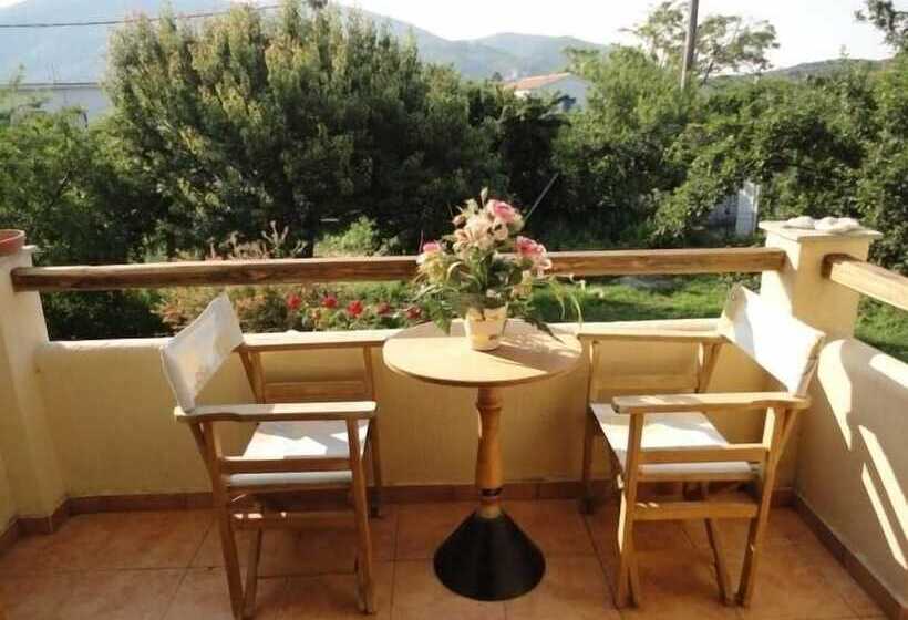 Yellow Stella Studios