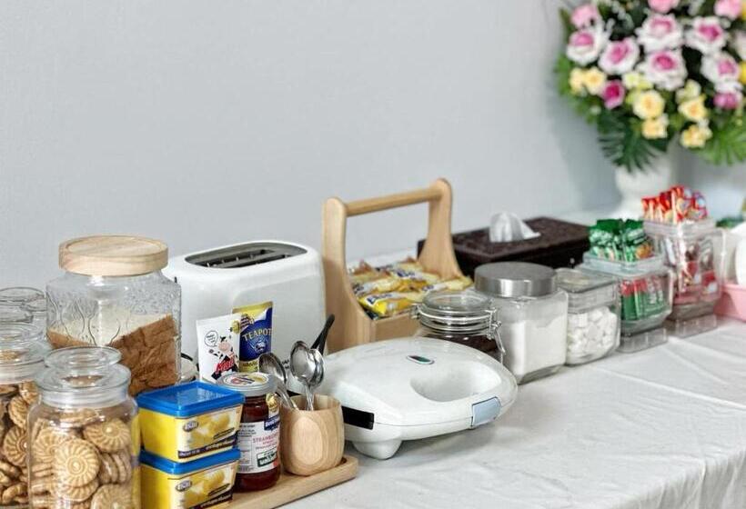 Vandrarhem ปัวปันสุขโฮม